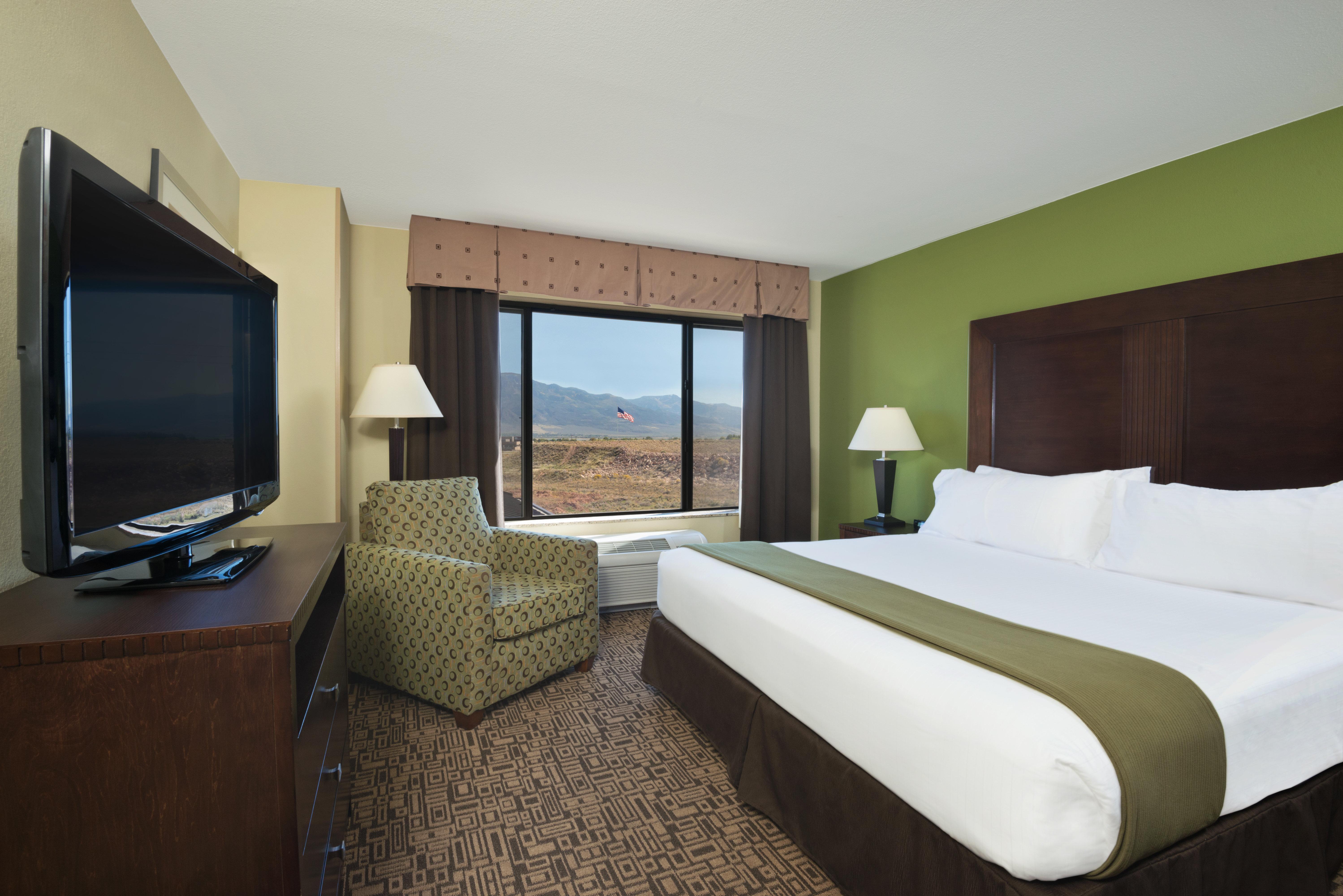 Holiday Inn Express Richfield By Ihg Экстерьер фото