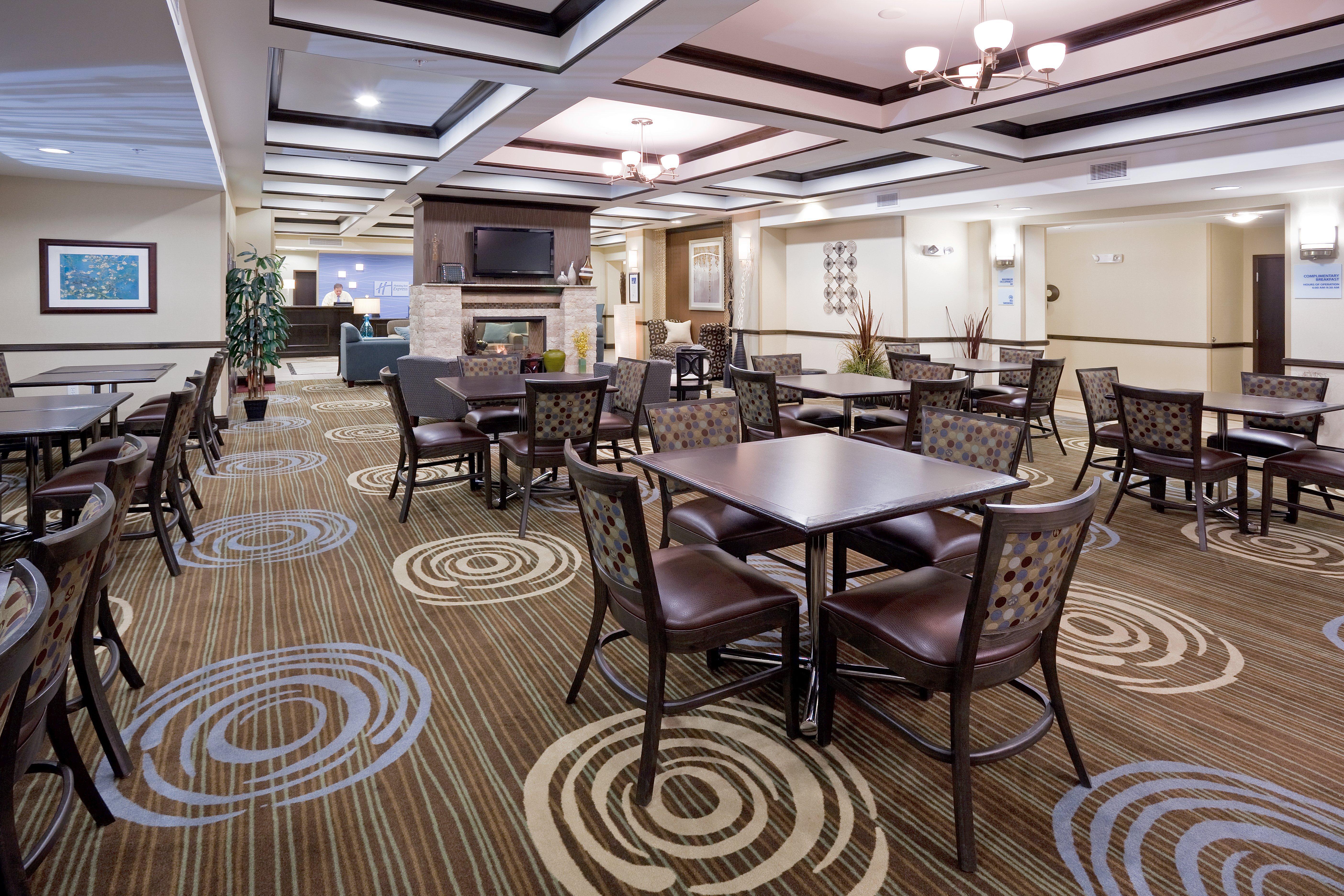 Holiday Inn Express Richfield By Ihg Экстерьер фото