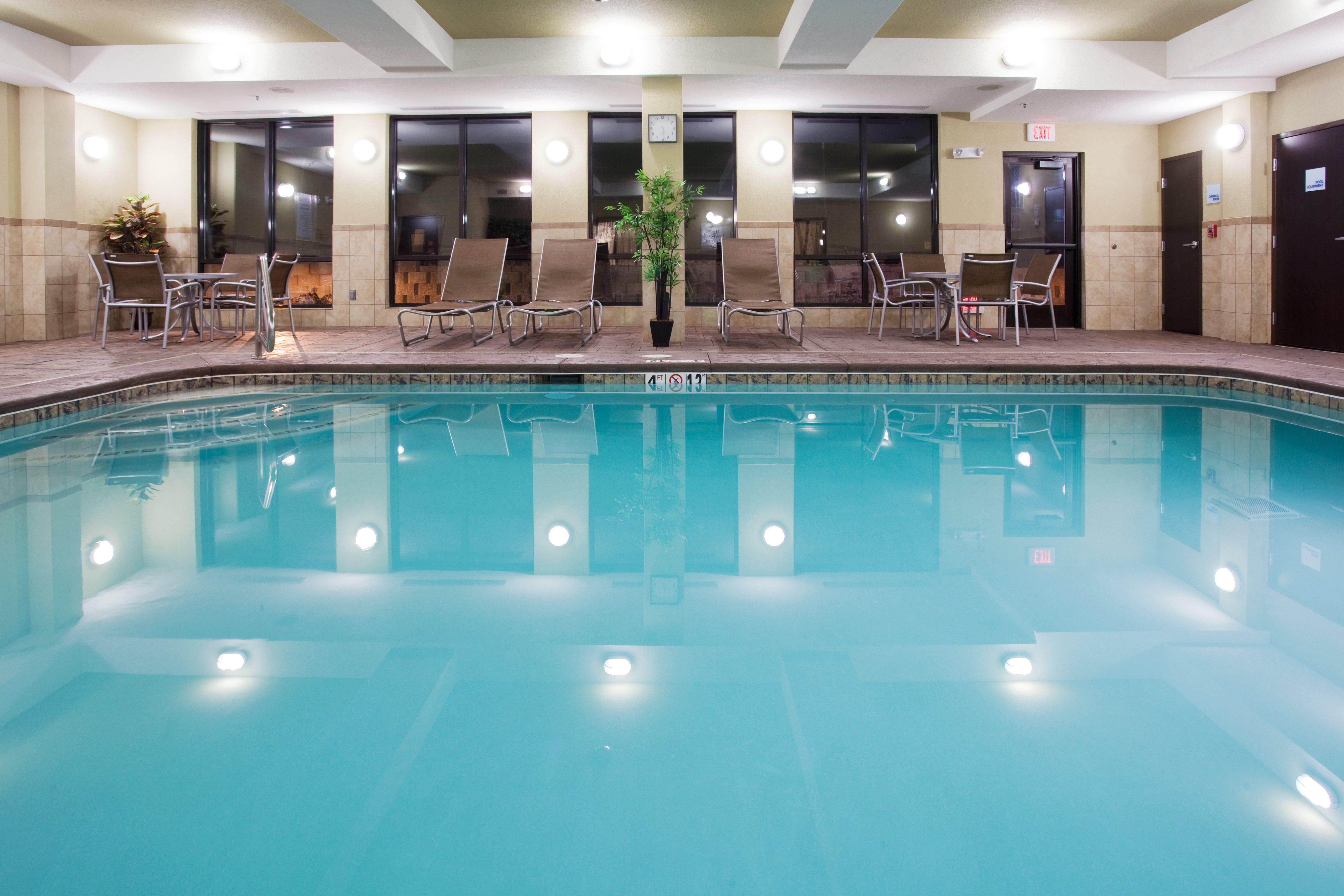 Holiday Inn Express Richfield By Ihg Экстерьер фото