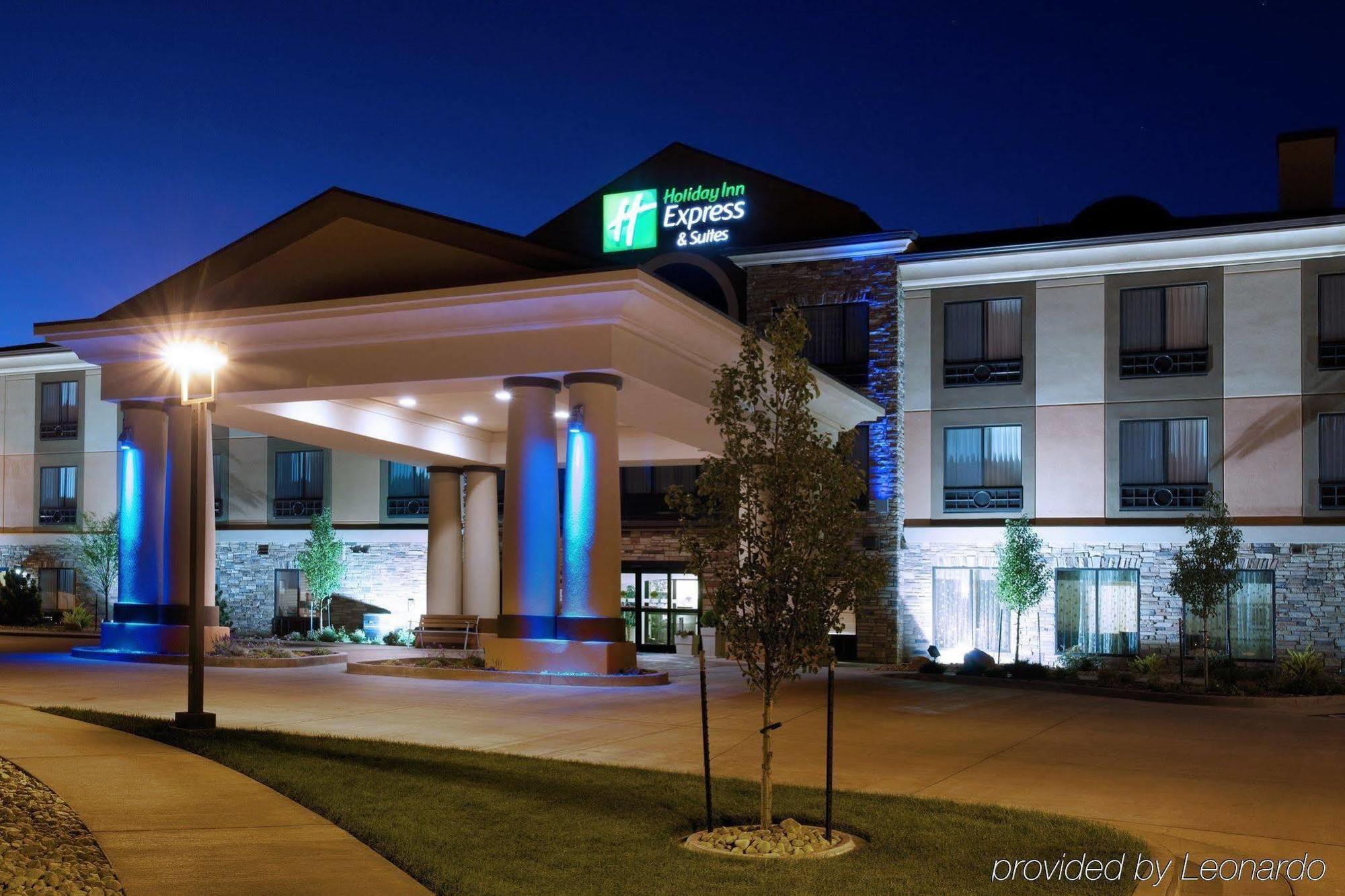 Holiday Inn Express Richfield By Ihg Экстерьер фото