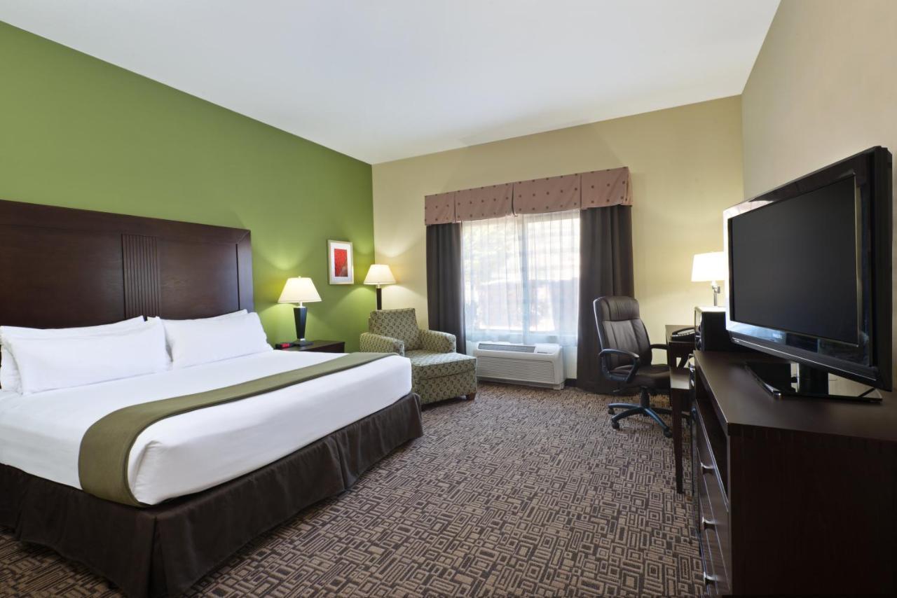 Holiday Inn Express Richfield By Ihg Экстерьер фото